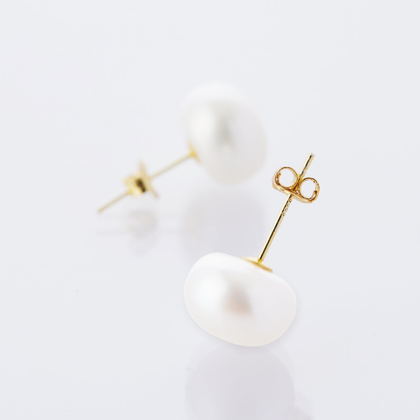 Freshwater White Pearl Stud Earrings